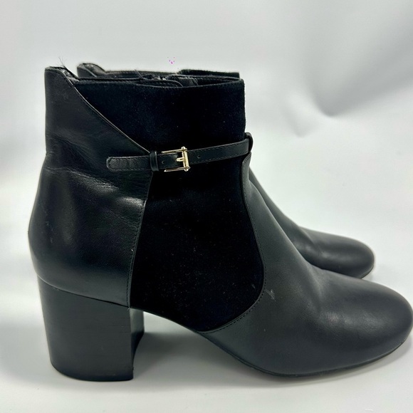 Cole Haan paulina black heeled ankle bootie size 8 - Picture 3 of 16